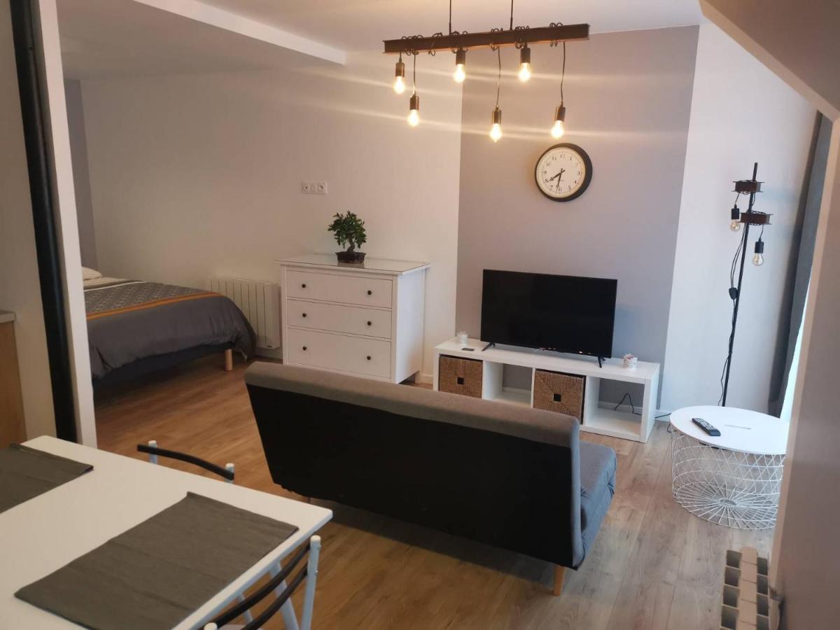 Ernée Cosy Et Moderne En Centre Ville, Fibre Haut Debit מראה חיצוני תמונה