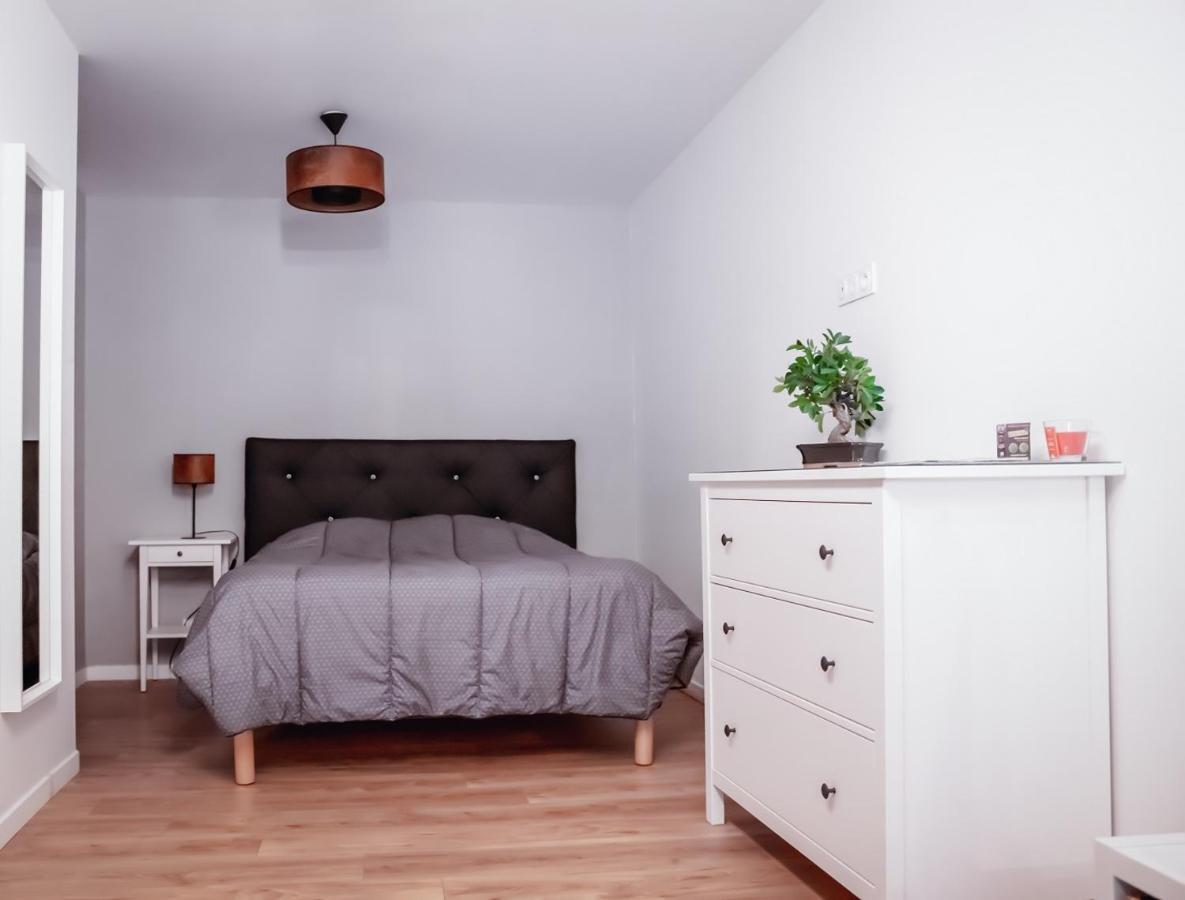 Ernée Cosy Et Moderne En Centre Ville, Fibre Haut Debit מראה חיצוני תמונה