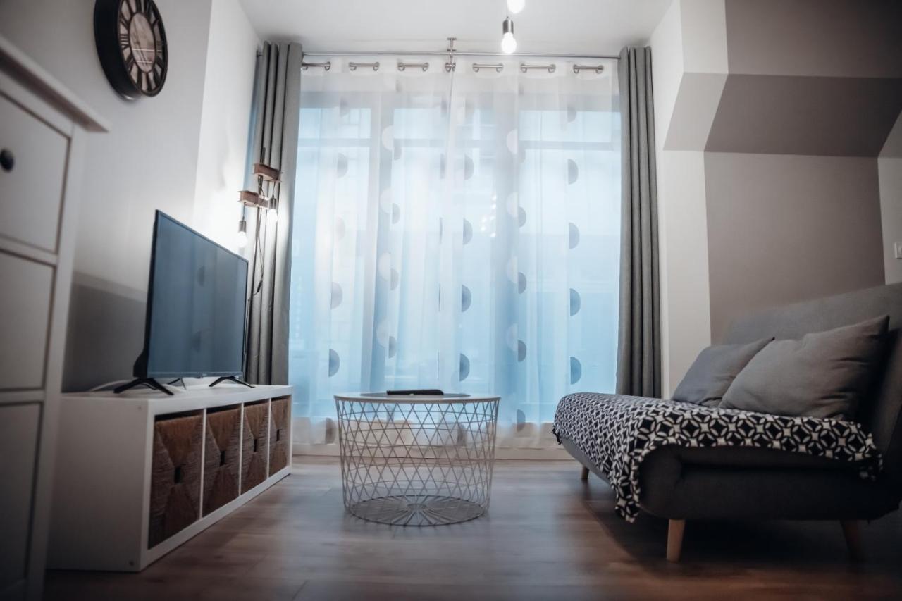 Ernée Cosy Et Moderne En Centre Ville, Fibre Haut Debit מראה חיצוני תמונה