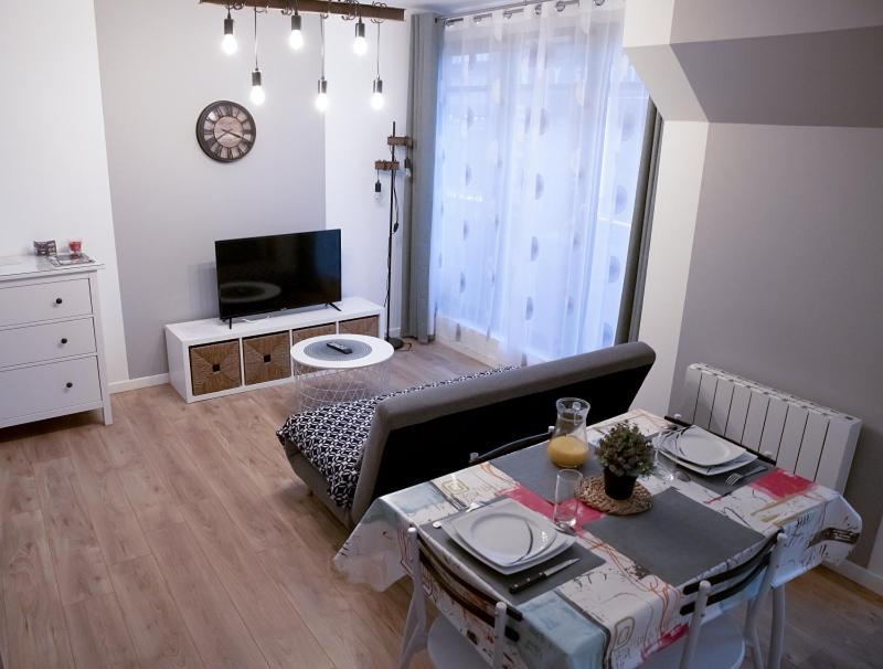 Ernée Cosy Et Moderne En Centre Ville, Fibre Haut Debit מראה חיצוני תמונה